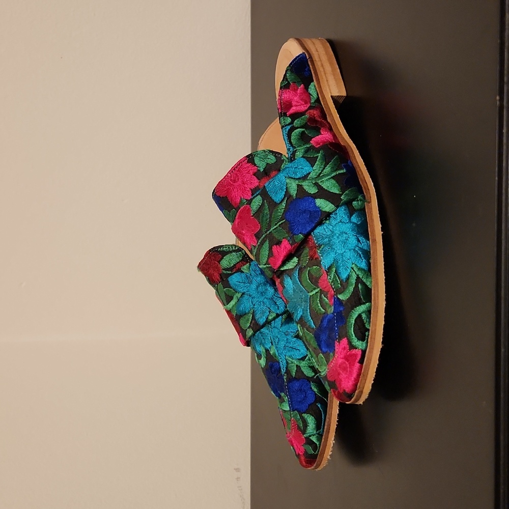 Free people floral slides